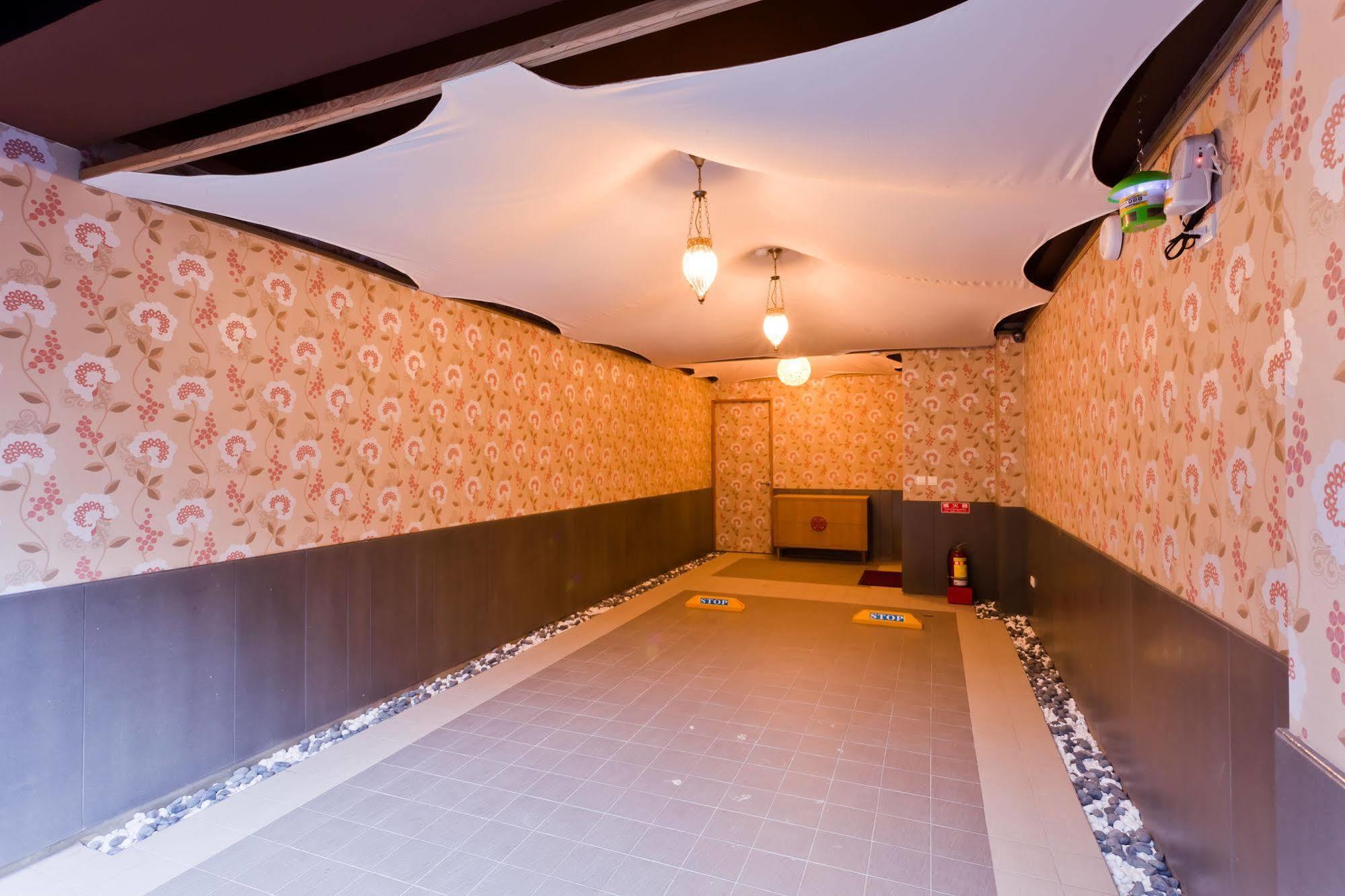 Motel Tian Xia Ju Yilan Exterior foto
